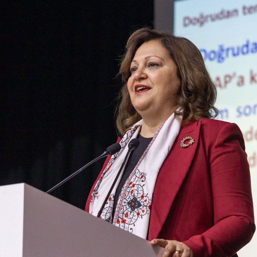 Chp’li Zeybek’ten Burcu Köksal Açıklaması! “Özlem Çerçioğlu’nun Durumuna Düşer” (2)