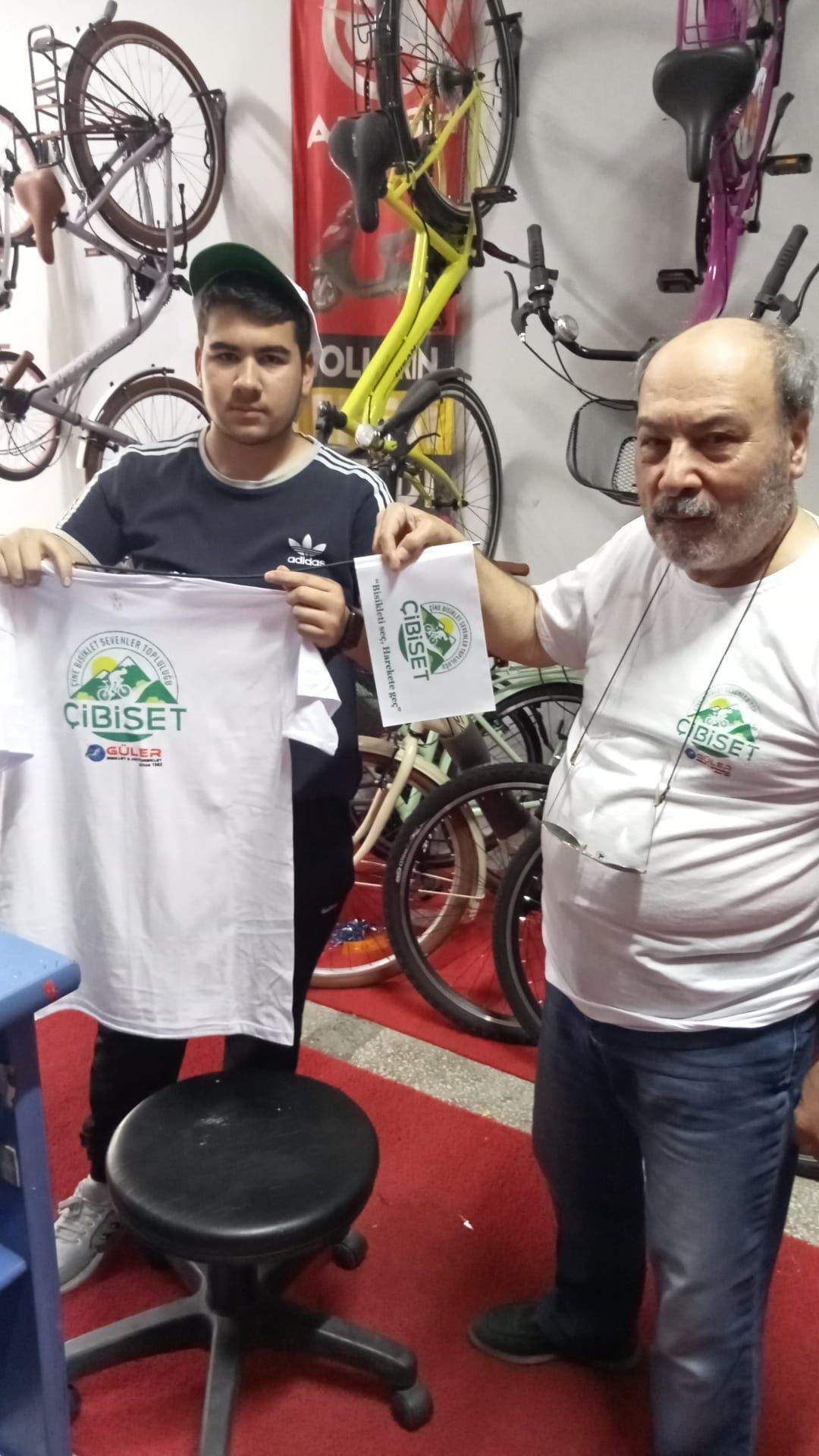 Çine’de Gençlere Bisikleti Sevdirecek Kampanya Pedallar Sağlık Hediyeler Gençlik Için (4)