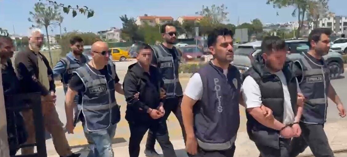 Didim'de Sahte Mi̇t Şoku 12 Milyon Tl Ile Yakalandılar! (4)