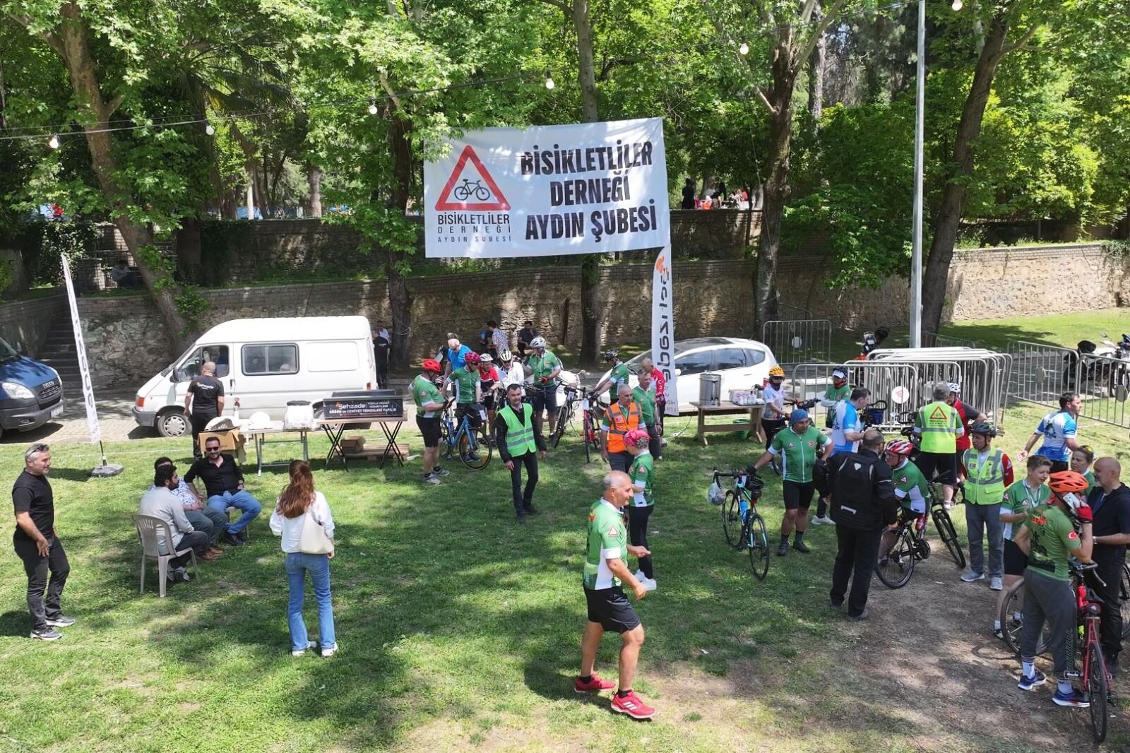 Efeler Bisiklet Festivali Basladi 660419 B4257A