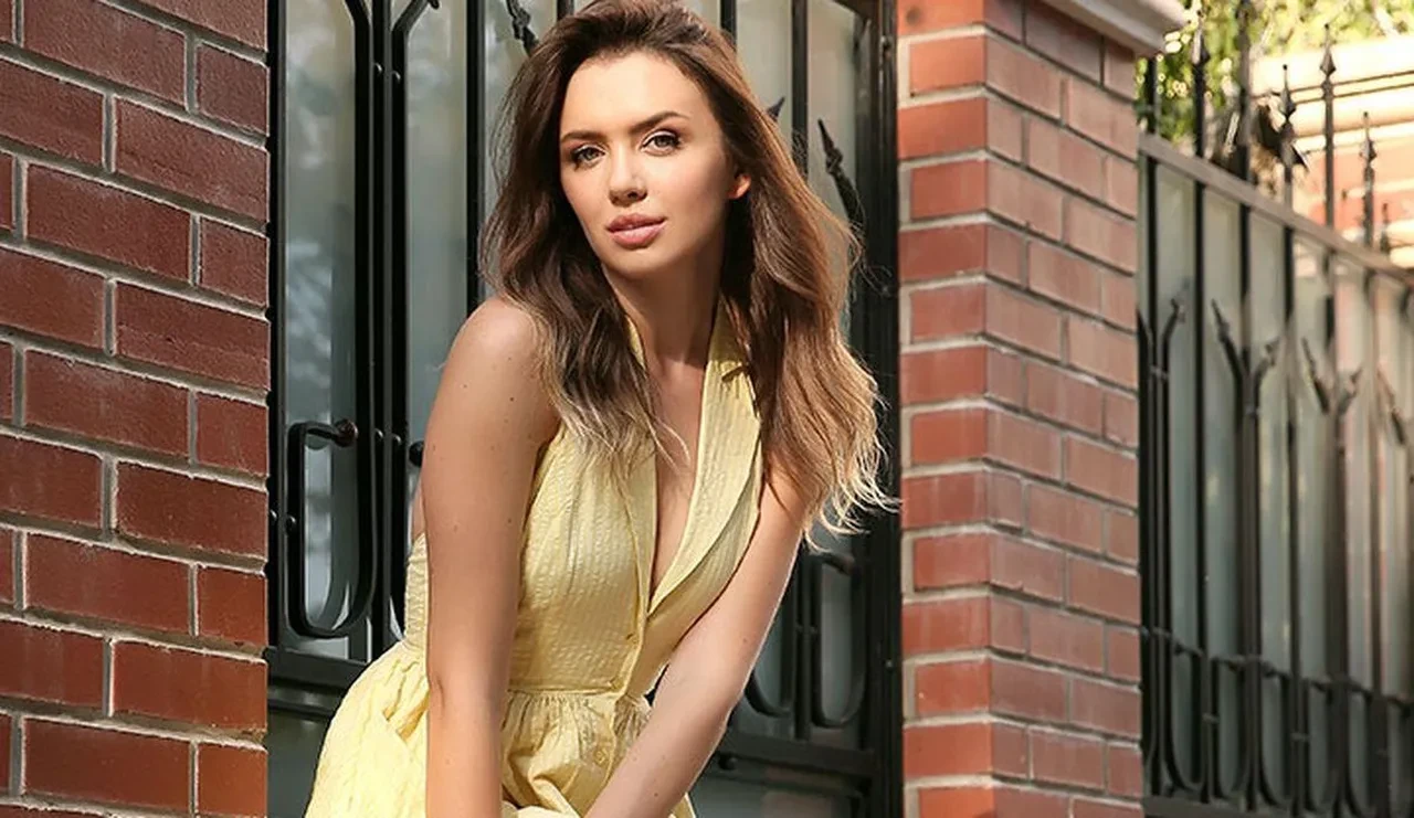 Felicia Sağnak Mesleği Ne