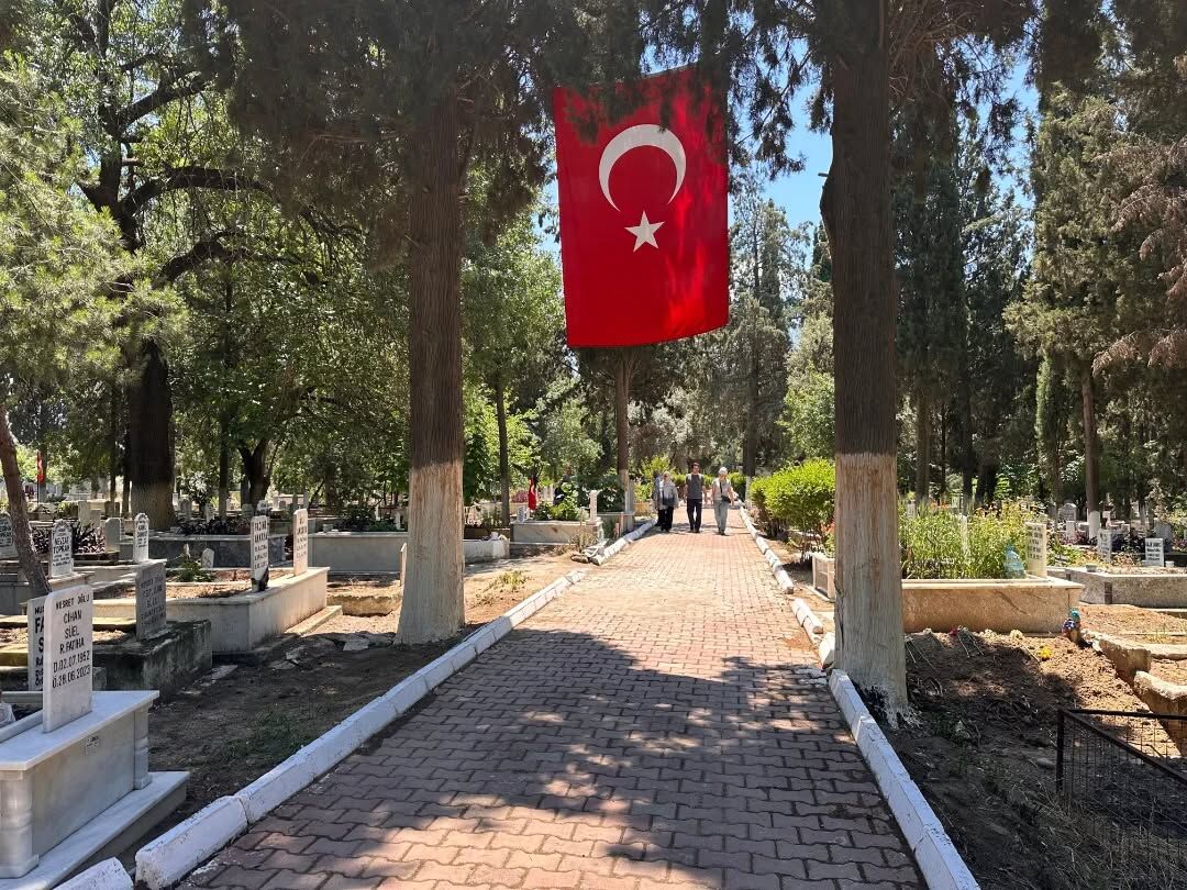 İncirliova Mezarlıklarında Bayram Temizliği (1)