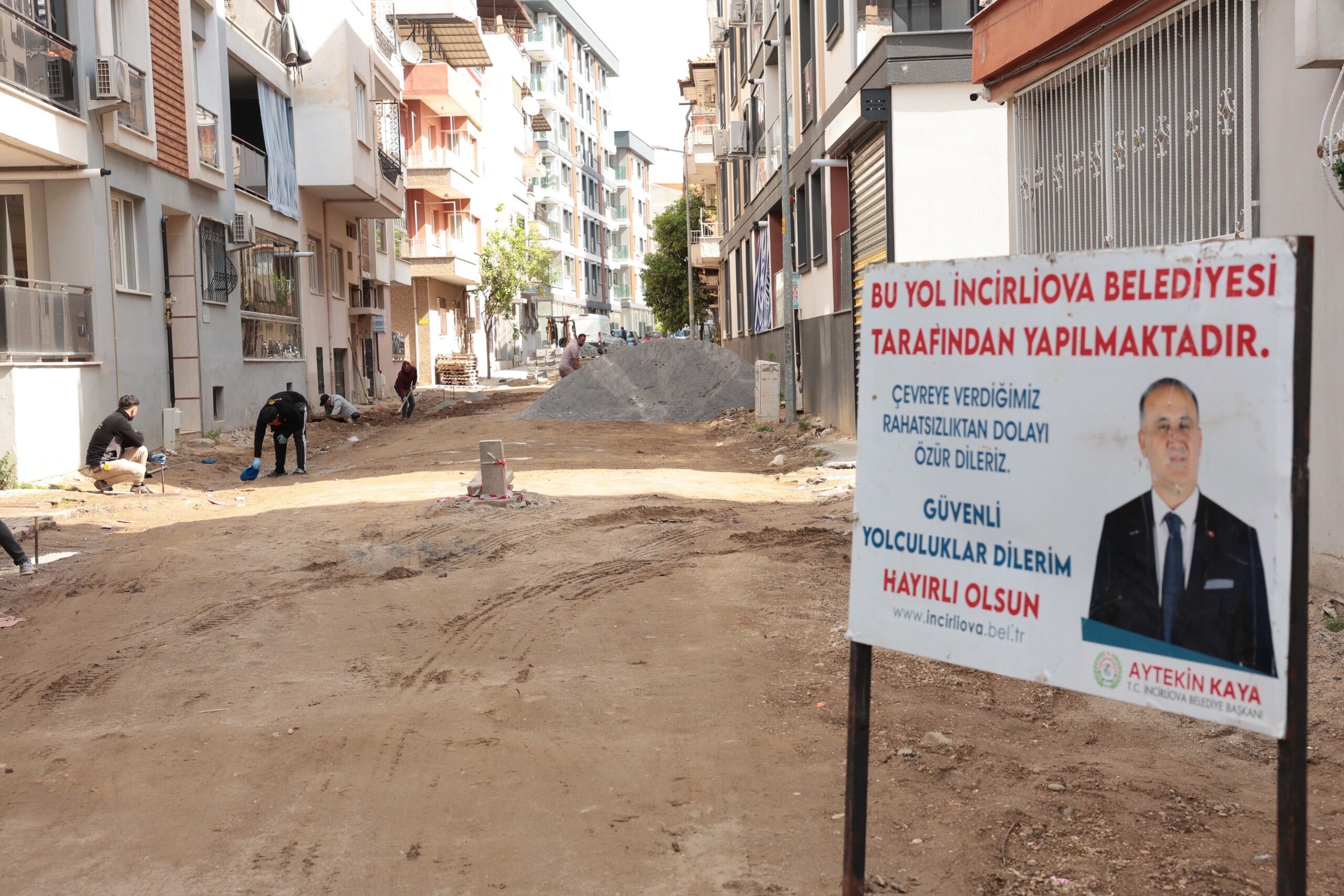Incirliovada Dev Yol Hamlesi Zafer Mahallesinde Suruyor 659101 0989A2