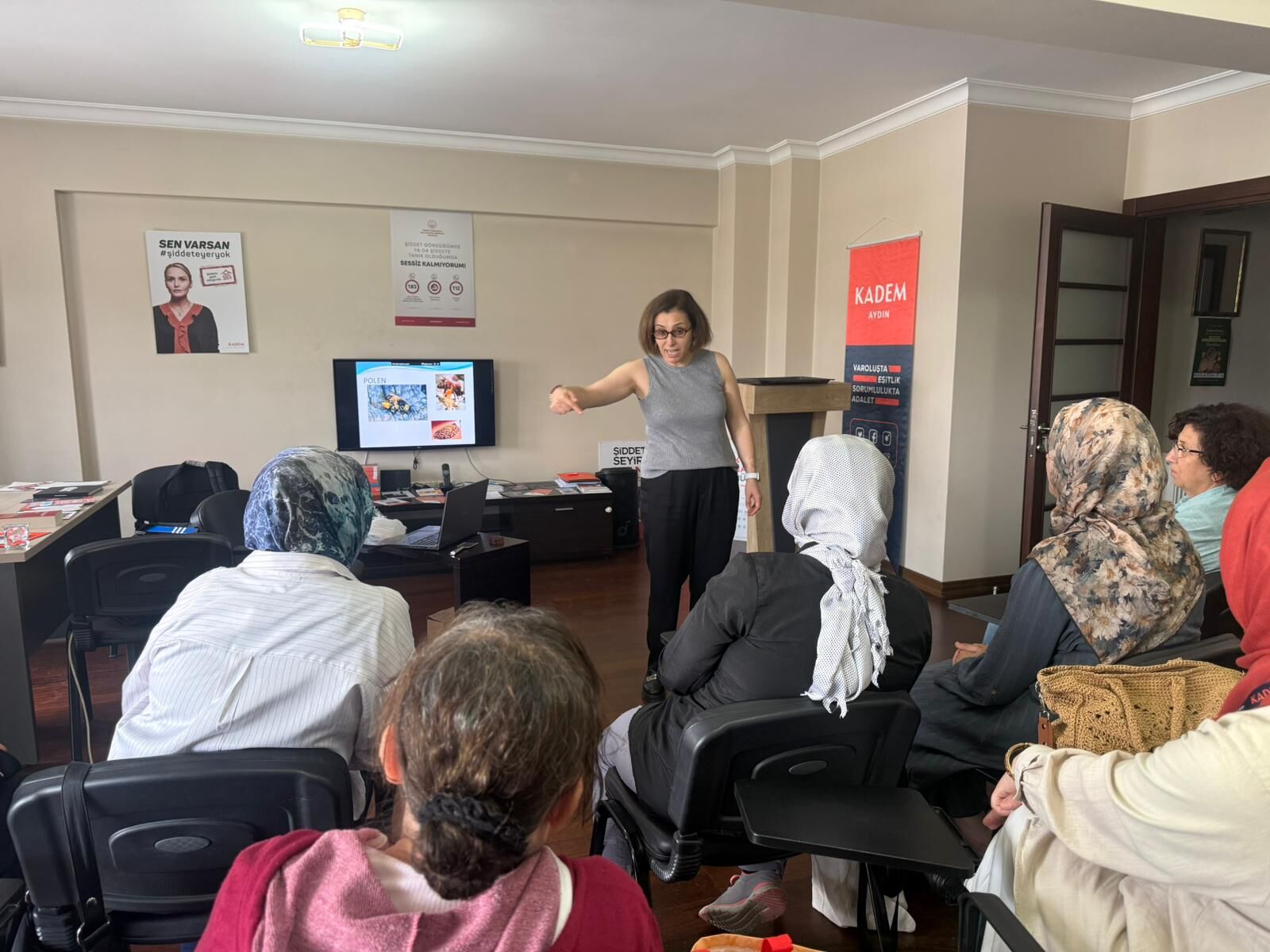 Kadınların Geleceğine Önemli Dokunuş! Su Ve Hava Geçirmez Kumaş Üretildi (2)