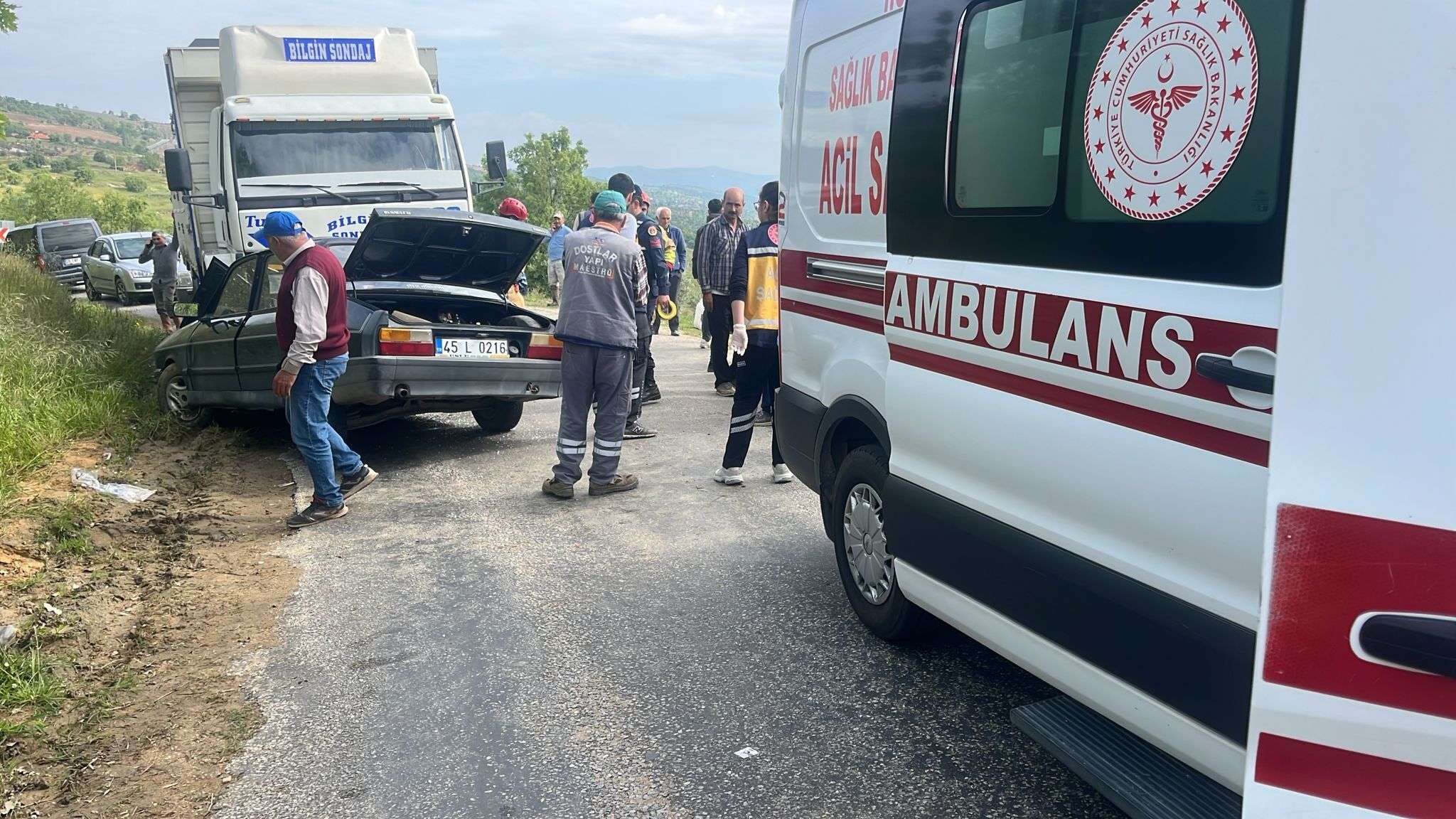 Kamyon Ile Otomobil Kafa Kafaya Çarpıştı 1 Ölü, 1 Yaral (1)