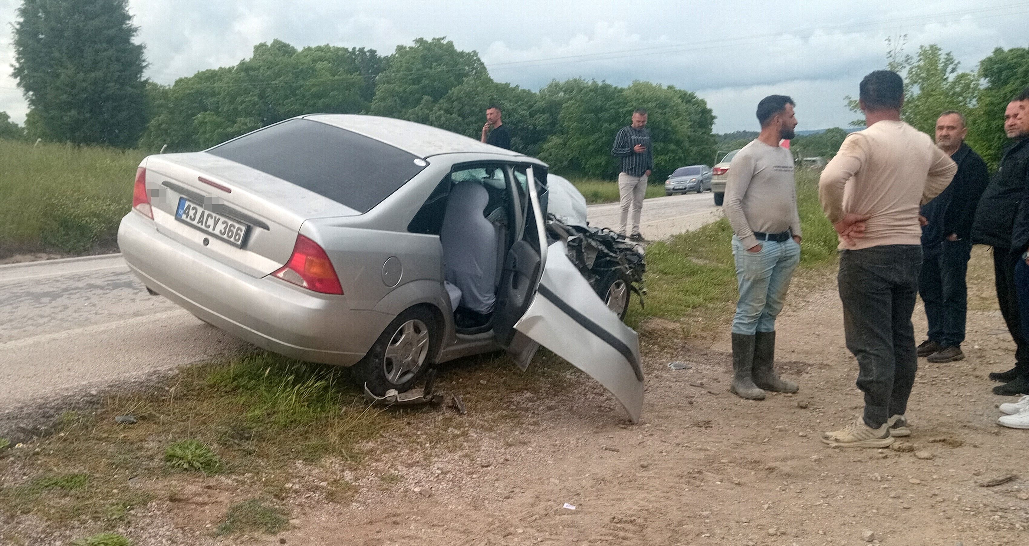 Korku Dolu Anlar! Dev Kamyon Otomobili Böyle Savurdu (1)