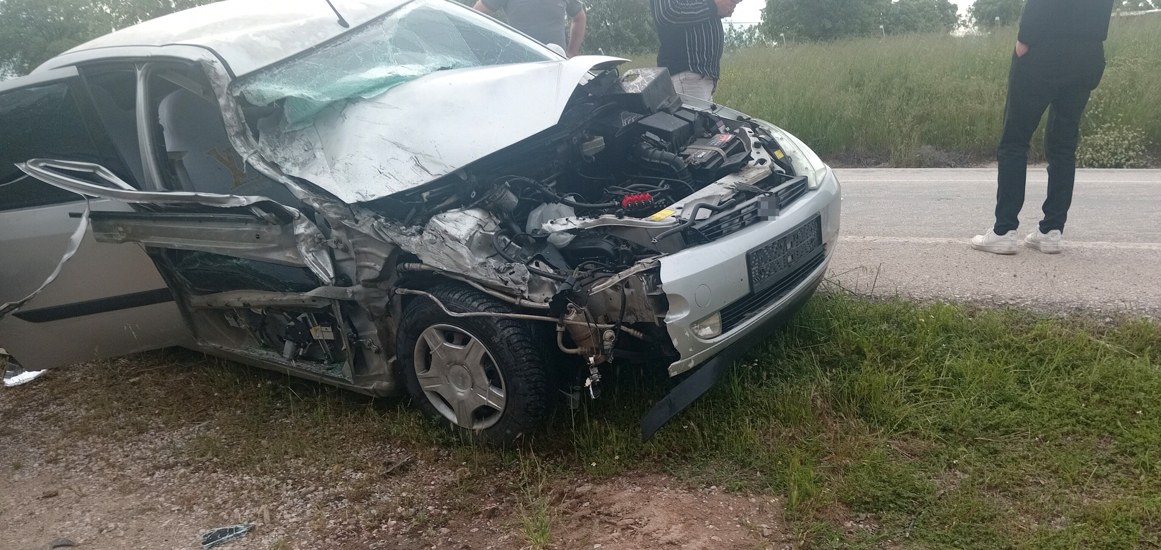 Korku Dolu Anlar! Dev Kamyon Otomobili Böyle Savurdu (3)