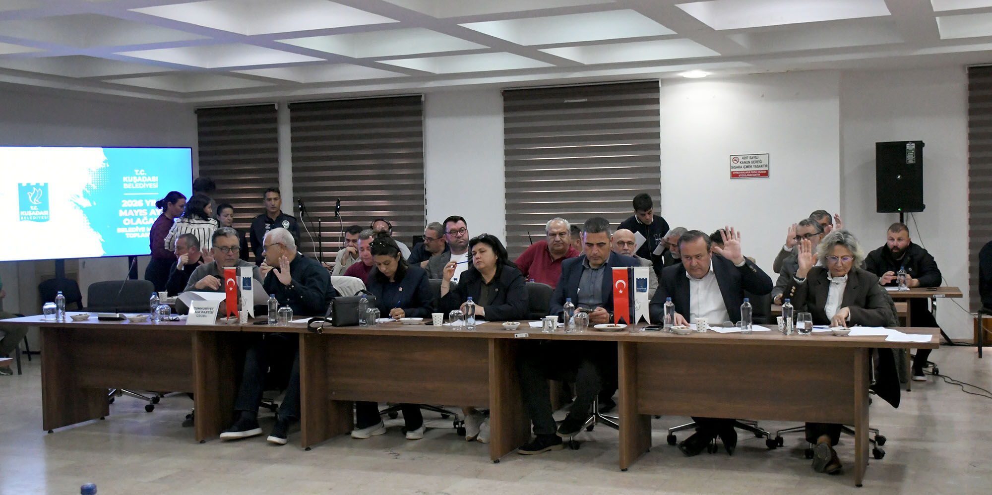 Kuşadası plajlarında yeni dönem başlıyor