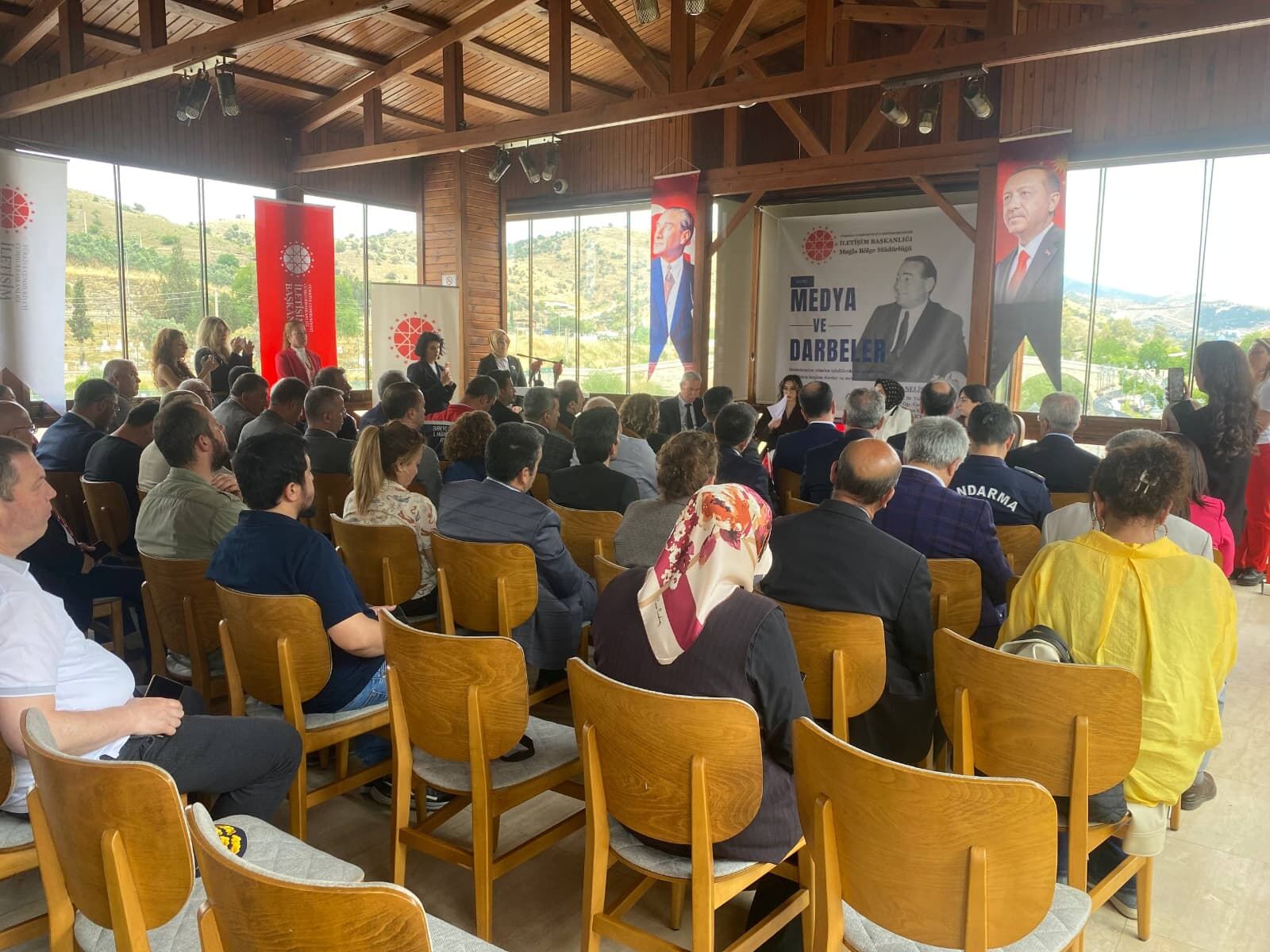 Menderes'in memleketinde anlamlı panel