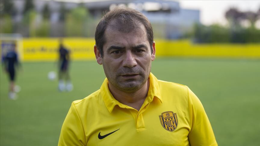 Metin Diyadin Kimdir