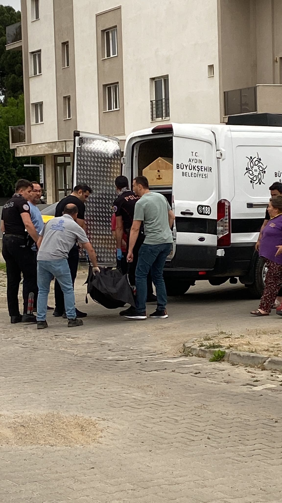 Nazilli’de 22 Yaşındaki Genç Evinde Ölü Bulundu (3)