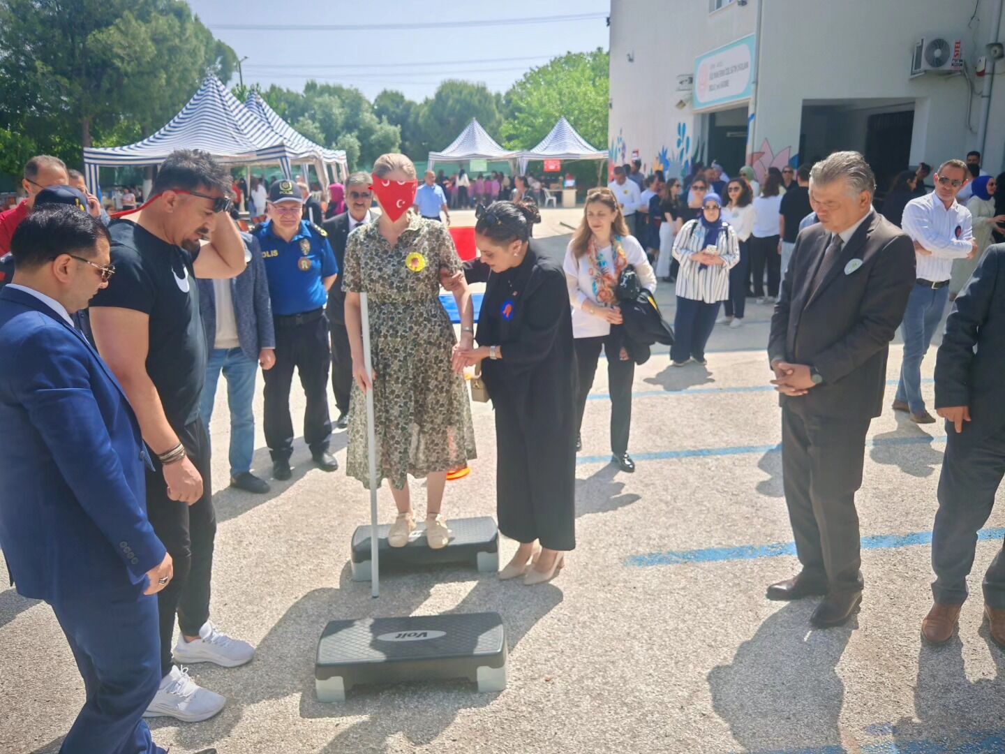 Nazilli’de engel tanımayan etkinlik Özel öğrencilerin gösterisi beğeni topladı