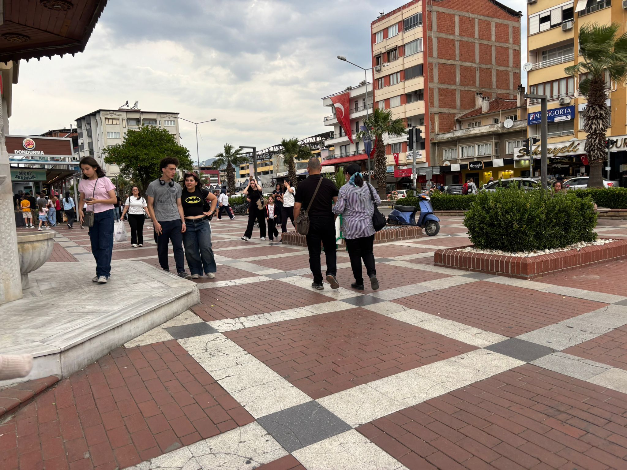Nazilli’de Tatili Fırsat Bilen Kendini Dışarı Attı (4)