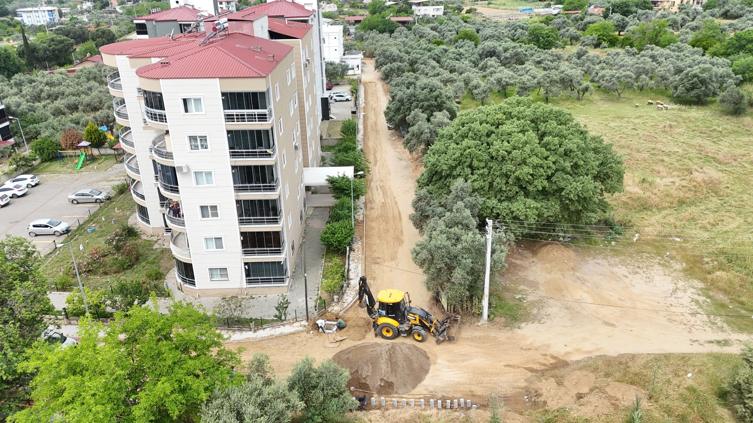 Nazilli’ye yeni yollar açılıyor: Ocaklı’da vatandaşların hayatı kolaylaşıyor