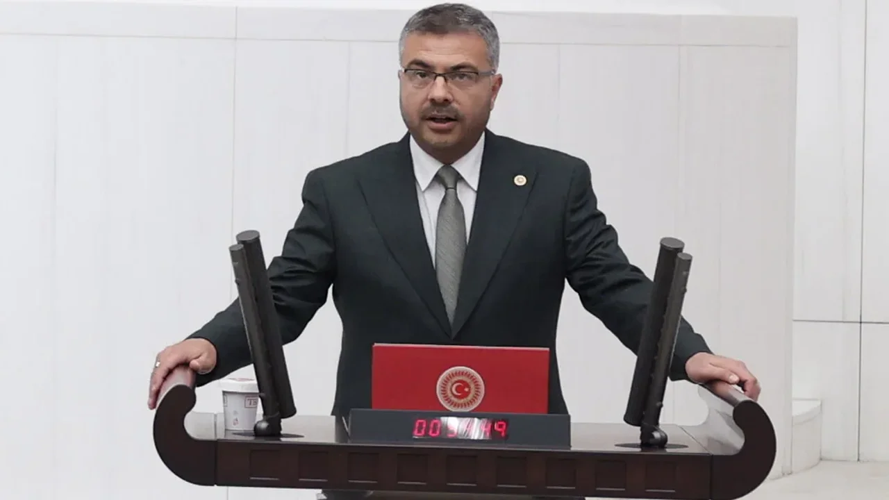 Ömer Özmen Kimdir1