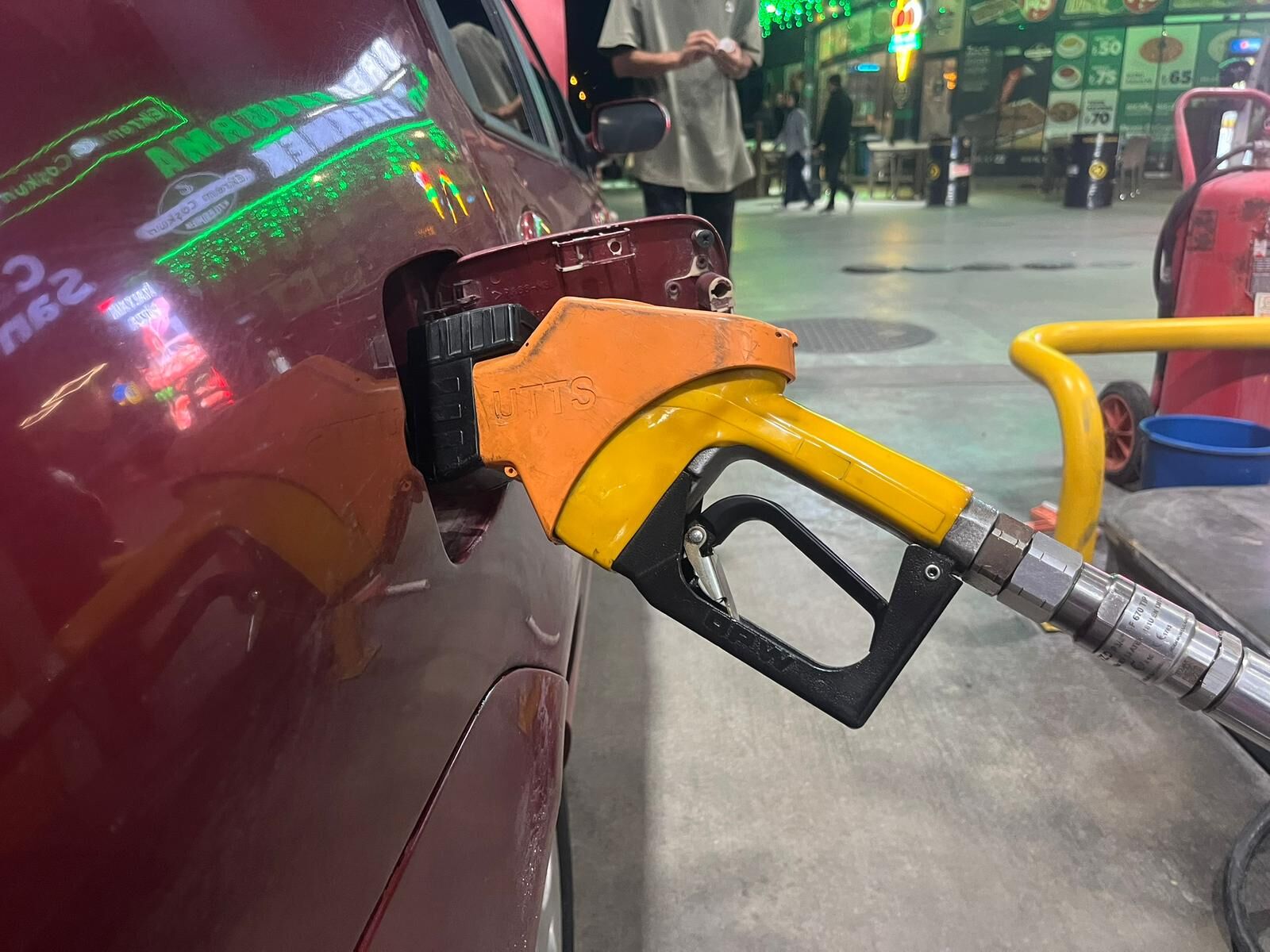 Petrol Fiyatları Düştü! Benzine Indirim Geldi