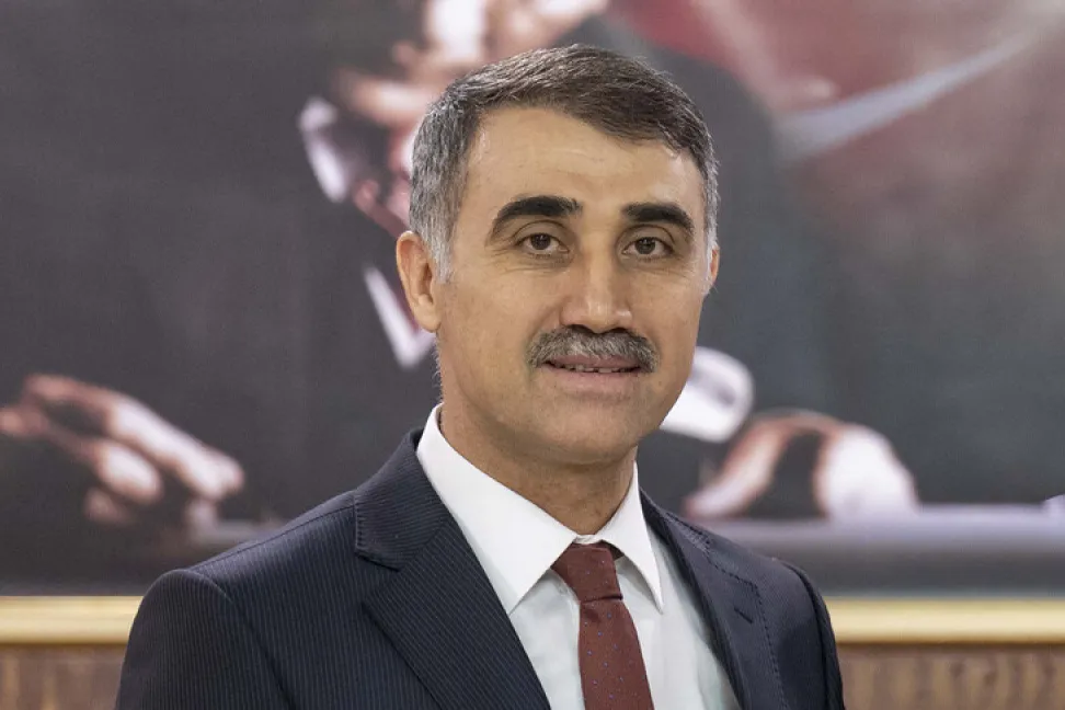 Serdar Mutta Kimdir1