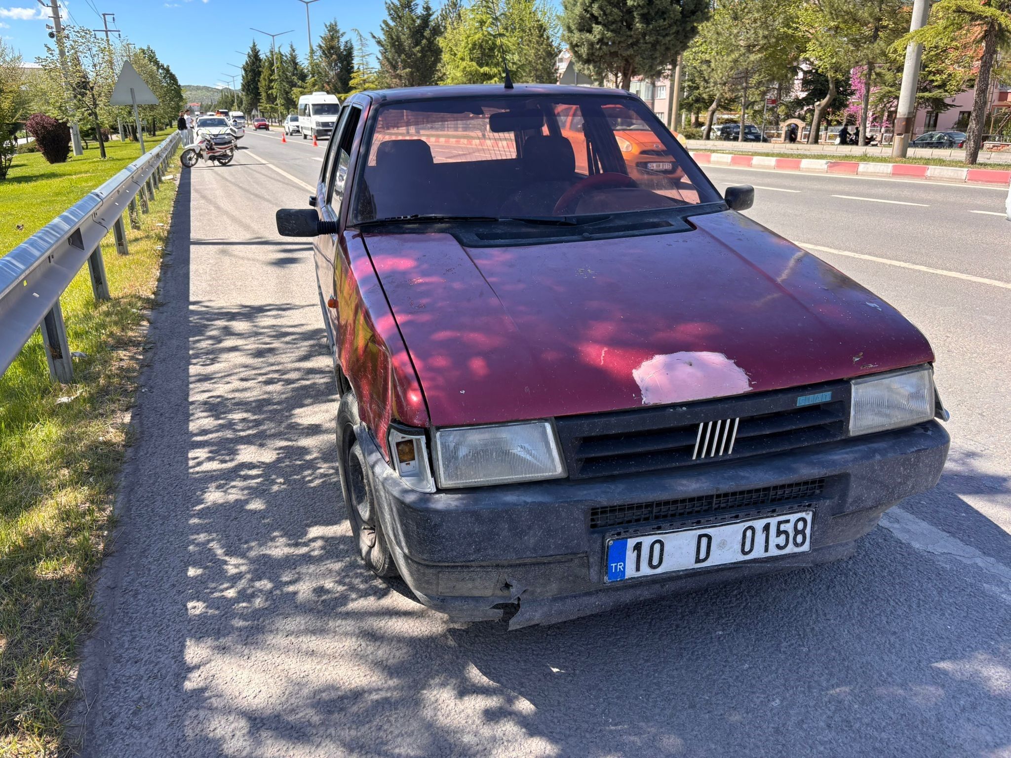 Seyir Halindeki Otomobil Motosiklete Çarptı! Hayati Tehlikesi Var (1)