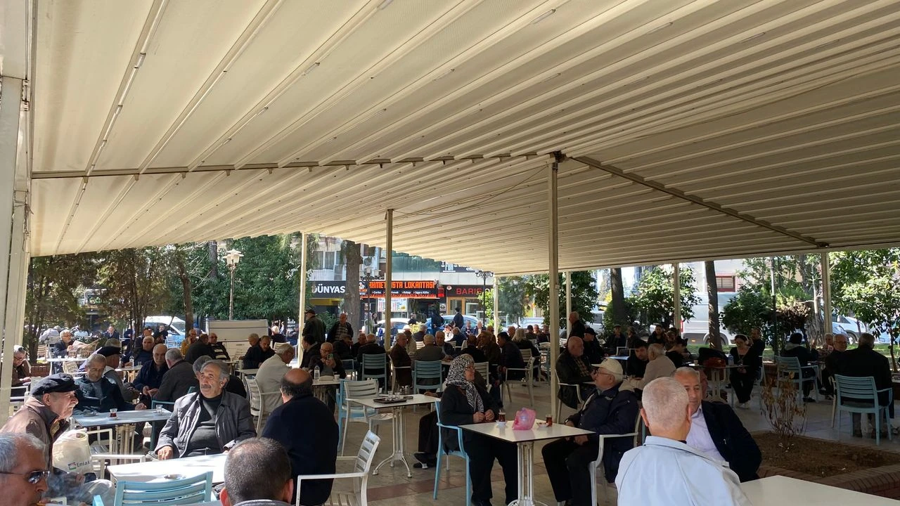 Turistlik Park'ta Çayın Fiyatı Ne Tartışma Konusu Oldu