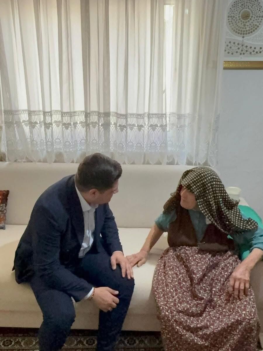 Ülkü Ocakları Aydın’da Gönüllere Dokundu Şehit Emanetlerine Bayramda Vefa Eli (1)