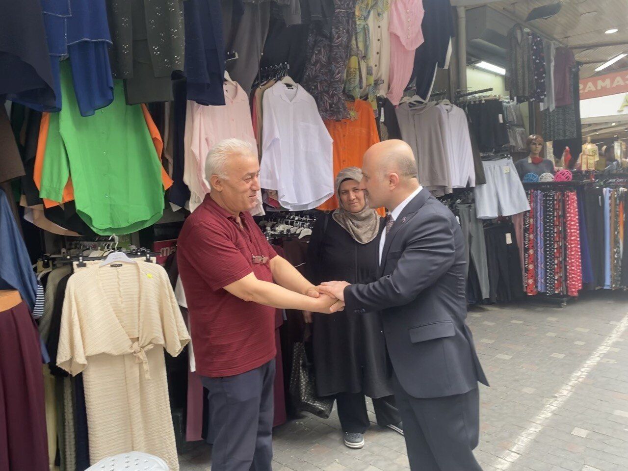 Vali Varol gelir gelmez dert dinledi: Vatandaş Çerçioğlu'nu şikayet etti