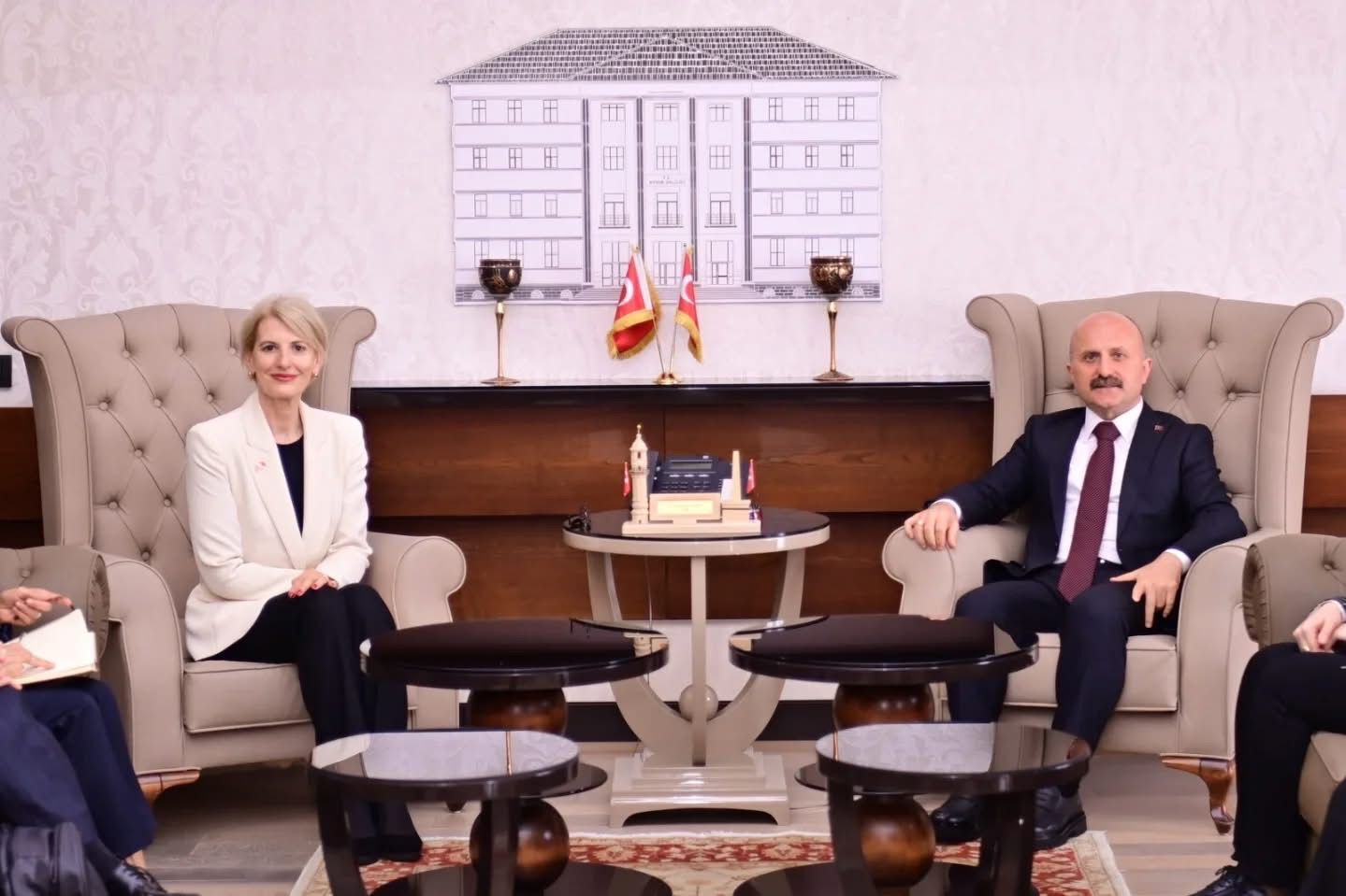Vali Varol’dan Uluslararası Kabul Birleşik Krallık Ankara Büyükelçisi Morris’i Ağırladı (2)
