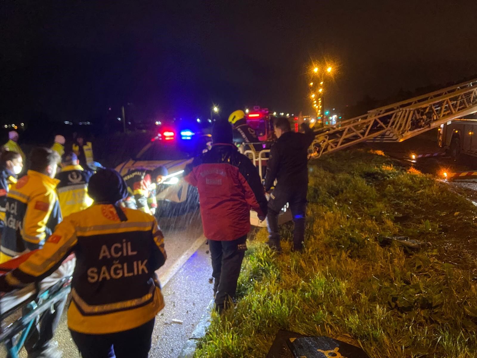Yolcu otobüsünde can pazarı: 3 ölü, 26 yaralı