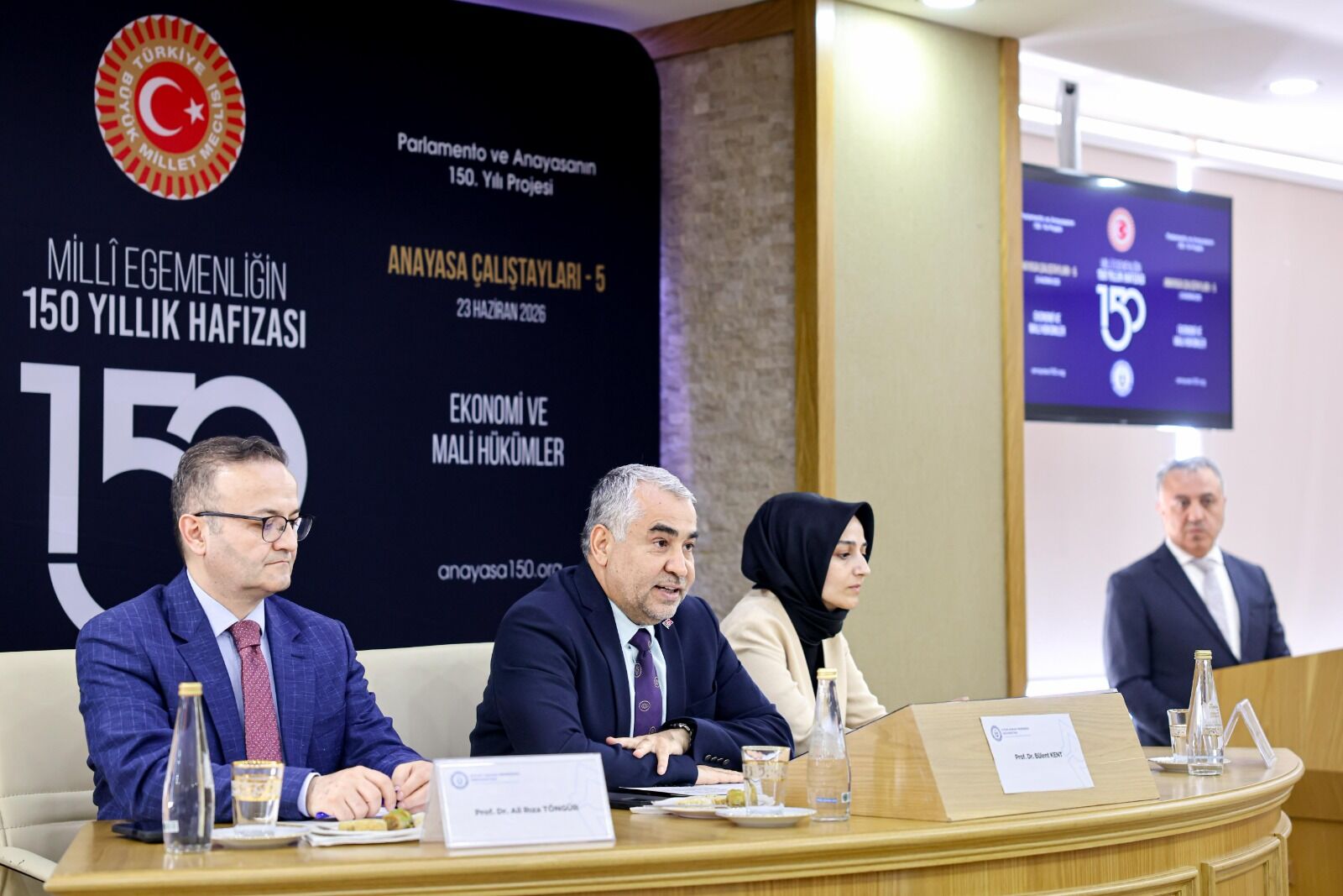Adü’de Anayasanın Geleceğine Yön Verildi Tbmm Himayesindeki Anayasa Çalıştayı Gerçekleştirildi (5)