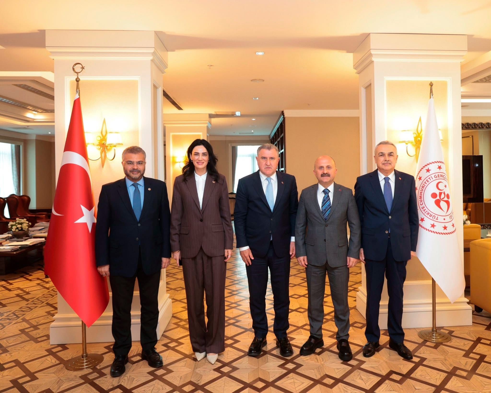 Ak Parti̇ (1)-2
