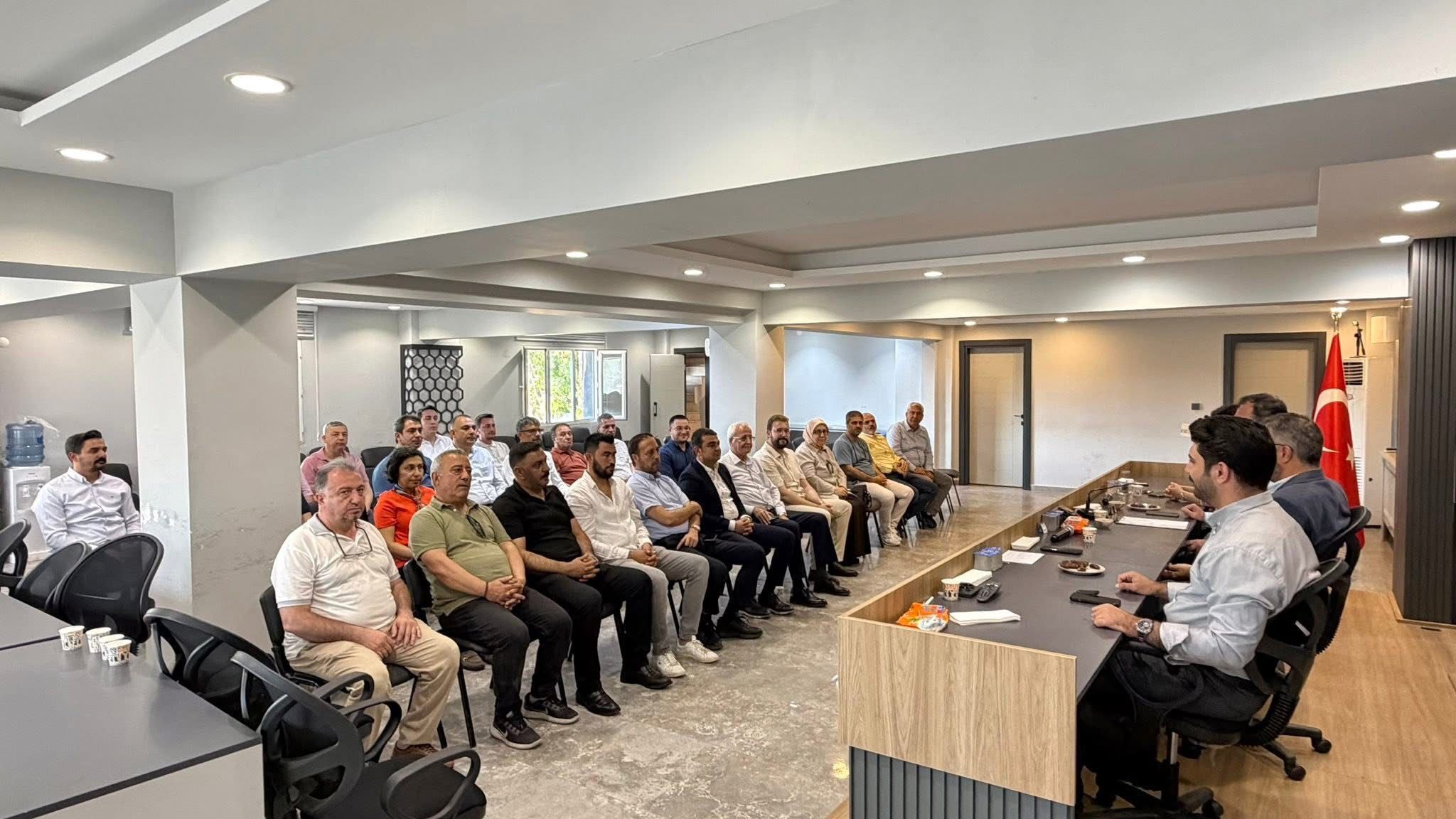 Ak Parti̇ (5)