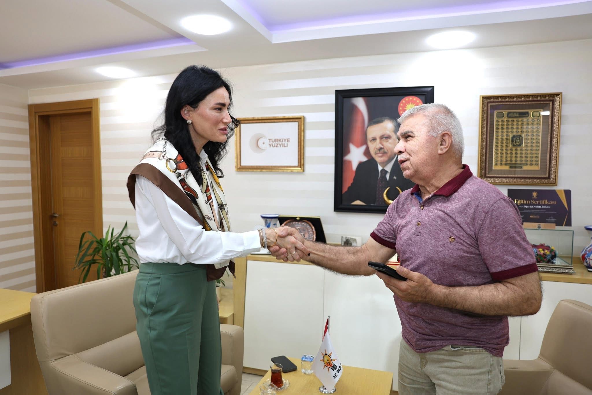 Ak Partili Sarıbaş’tan Efeler’de Gönül Buluşması Ortak Akıl Ve Istişare Vurgusu Yaptı (5)
