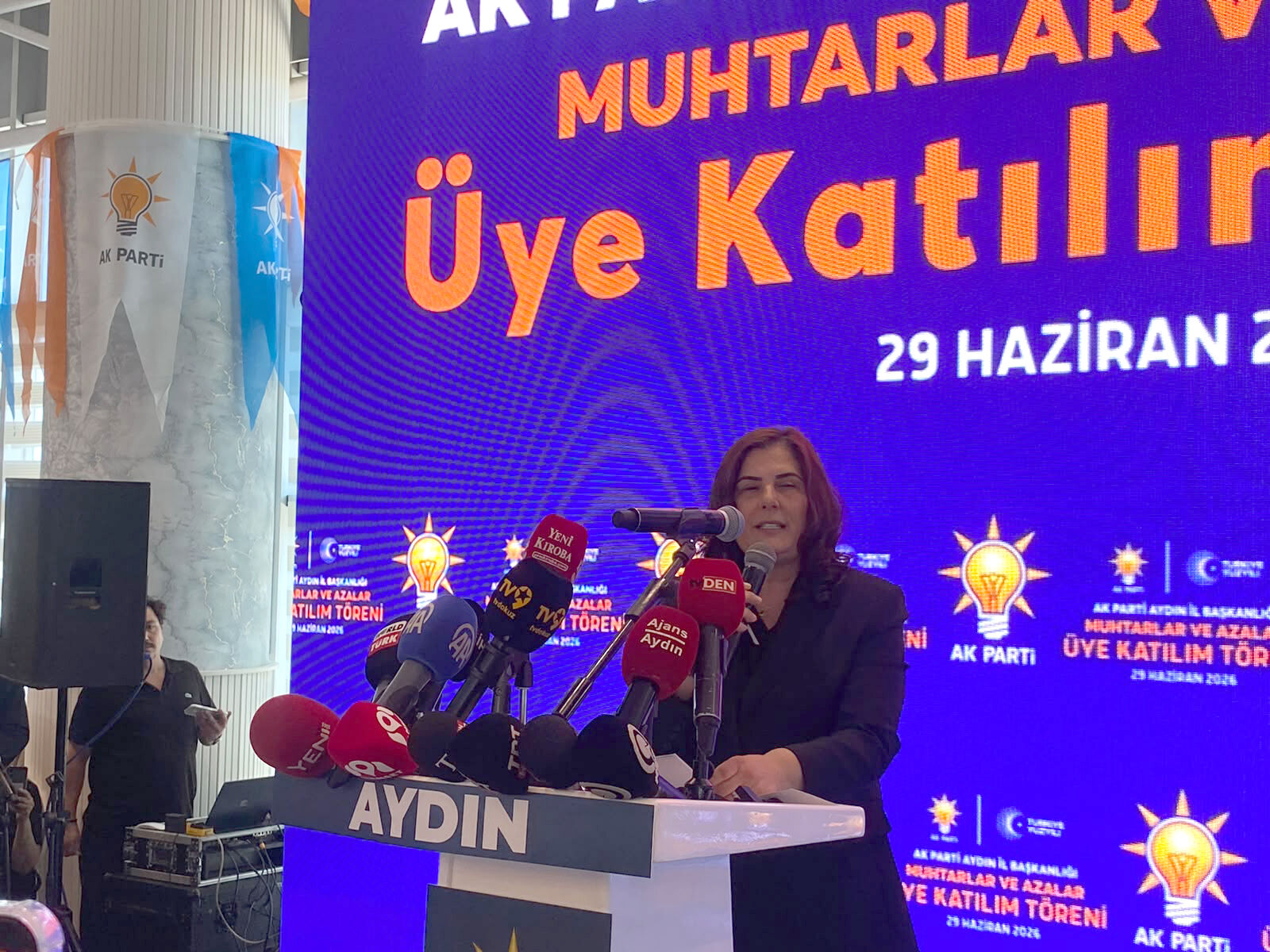 Ankara'nın gücü, Aydın'ın enerjisi birleşti! Çerçioğlu: “Bin 10 muhtarımız partimize katıldı”