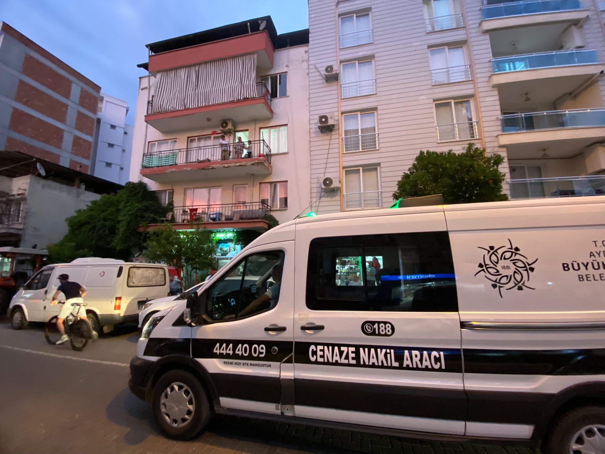 Aydın’da Acı Olay Çatı Katında Ölü Bulundu (3)
