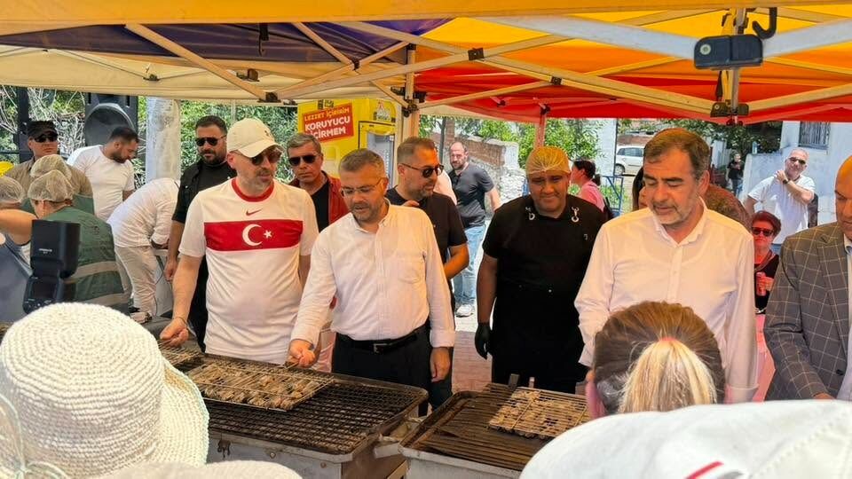 Aydın’da Binlerce Kişiyi Buluşturdu Serçin Yılan Balığı Festivali Yoğun Ilgi Gördü (3)
