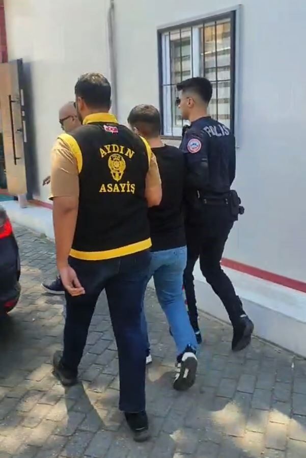 Aydın’da Hırsızlık Suçundan Aranan 2 Kişi Cezaevine Gönderildi (1)