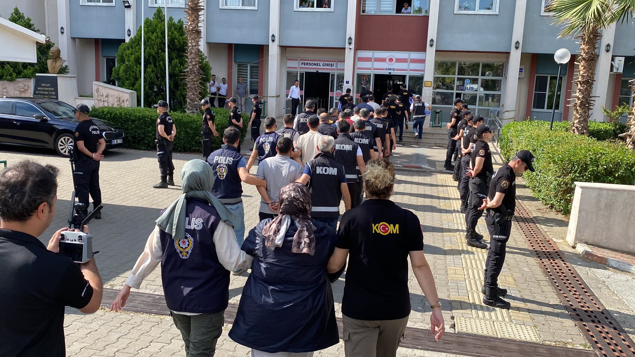 Aydın’da Organize Suç Örgütüne Dev Operasyon 11 Gözaltı 7 Tutuklama (1)