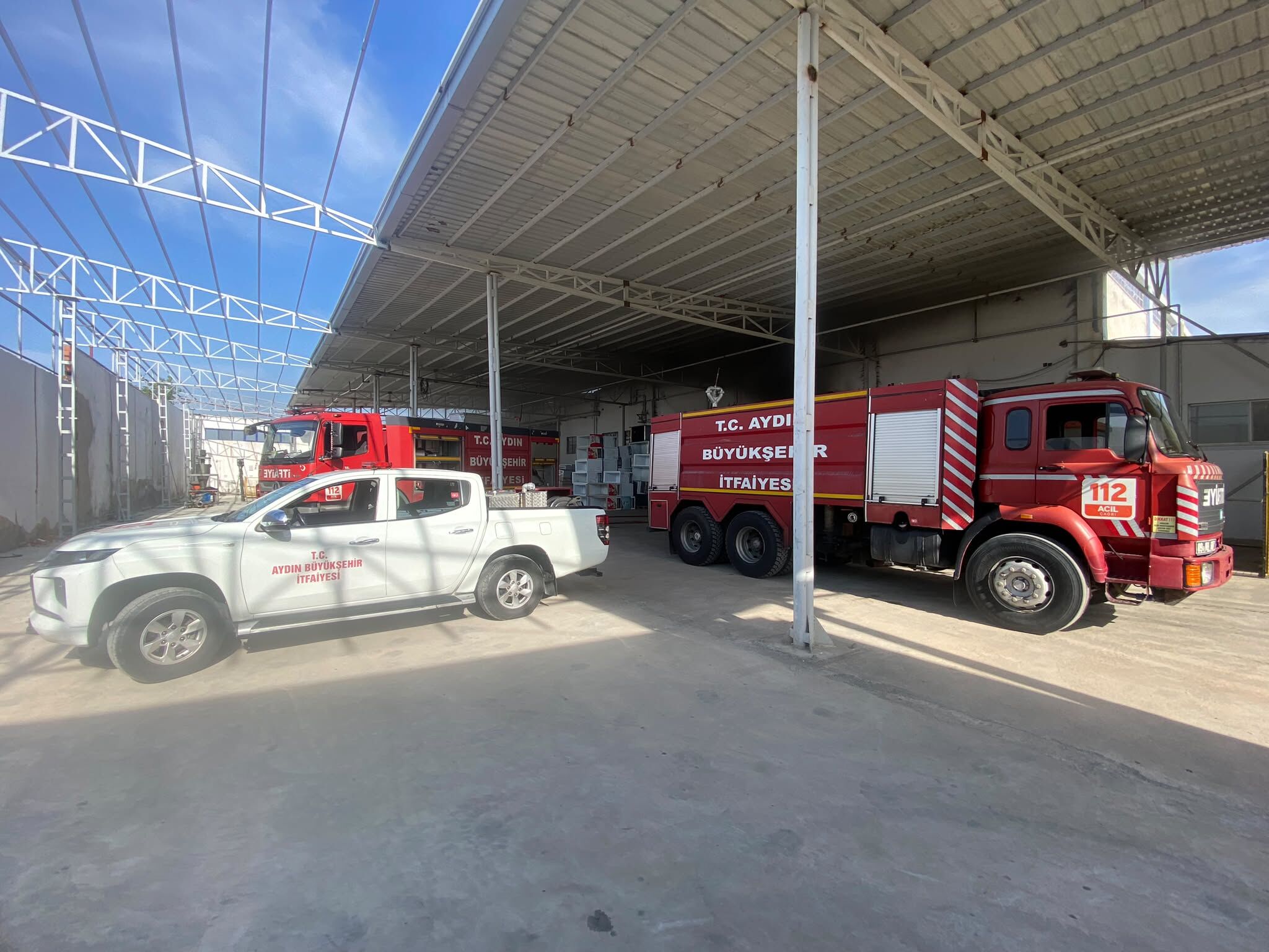 Aydın’daki Fabrikada Korkutan Yangın Ekipler Seferber Oldu (2)