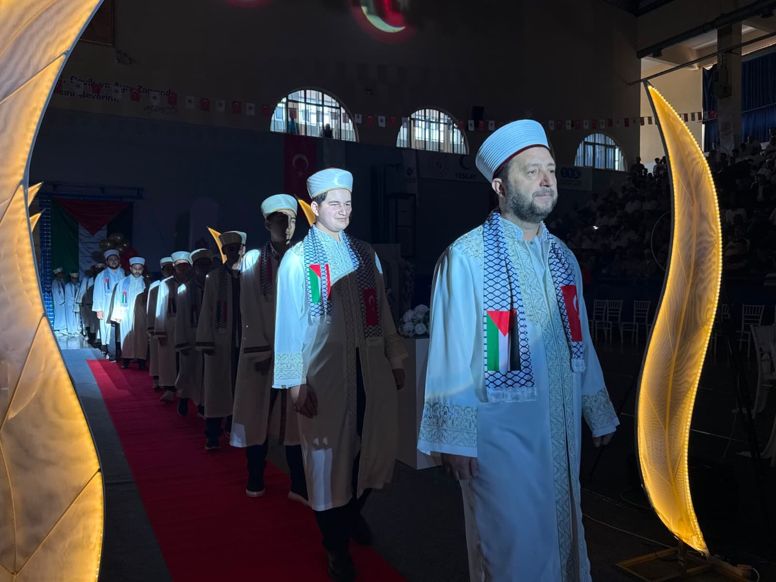 Aydın’daki kuran bülbüllerine anlamlı program: 115 hafız görkemli törenle icazet aldı