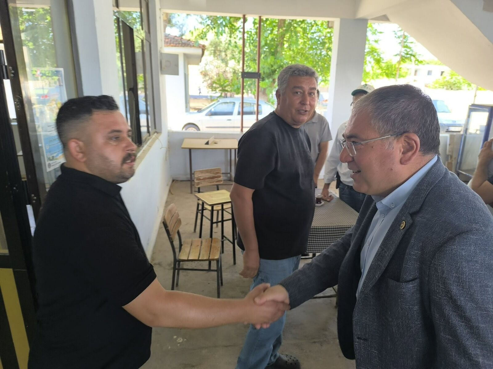 Chp’li Karakoz; “Çiftçi Dertli, Emekli Dertli, Emekçi Dertli” (4)