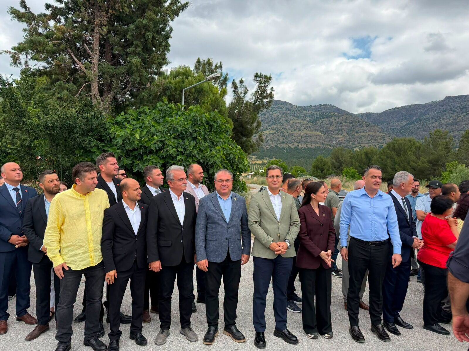 CHP’li Karakoz ve Arıcı Özgür Özel’i Denizli’de karşıladı