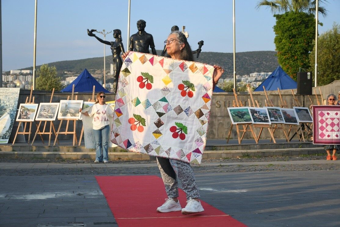 Defi̇le (5)