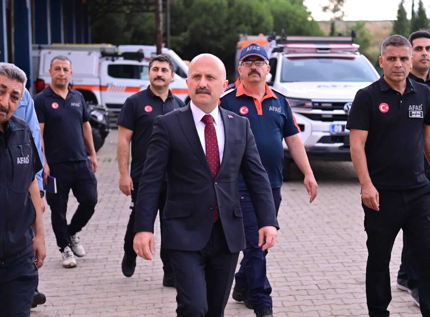 Deprem Bölgesinden Gelen Varol’dan Kritik Hamle (4)