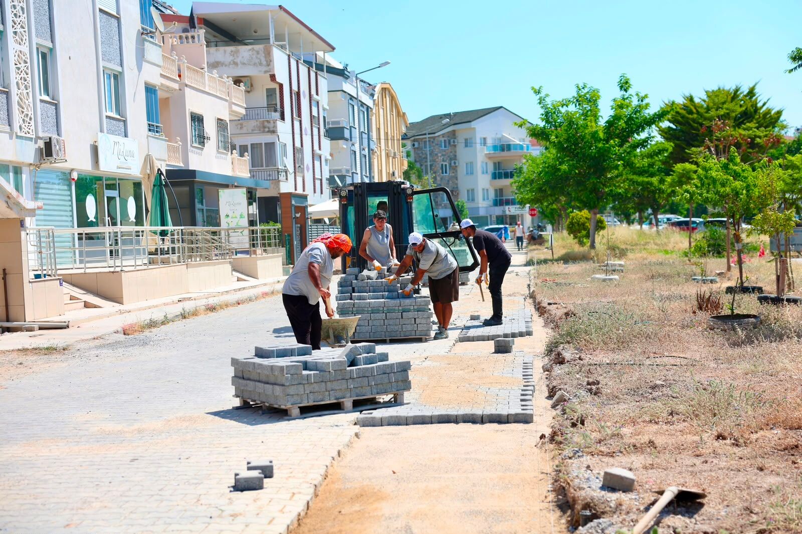 Didim Belediyesinden Yol Bakim Ve Onarim Calismasi 669485 7B5Da7