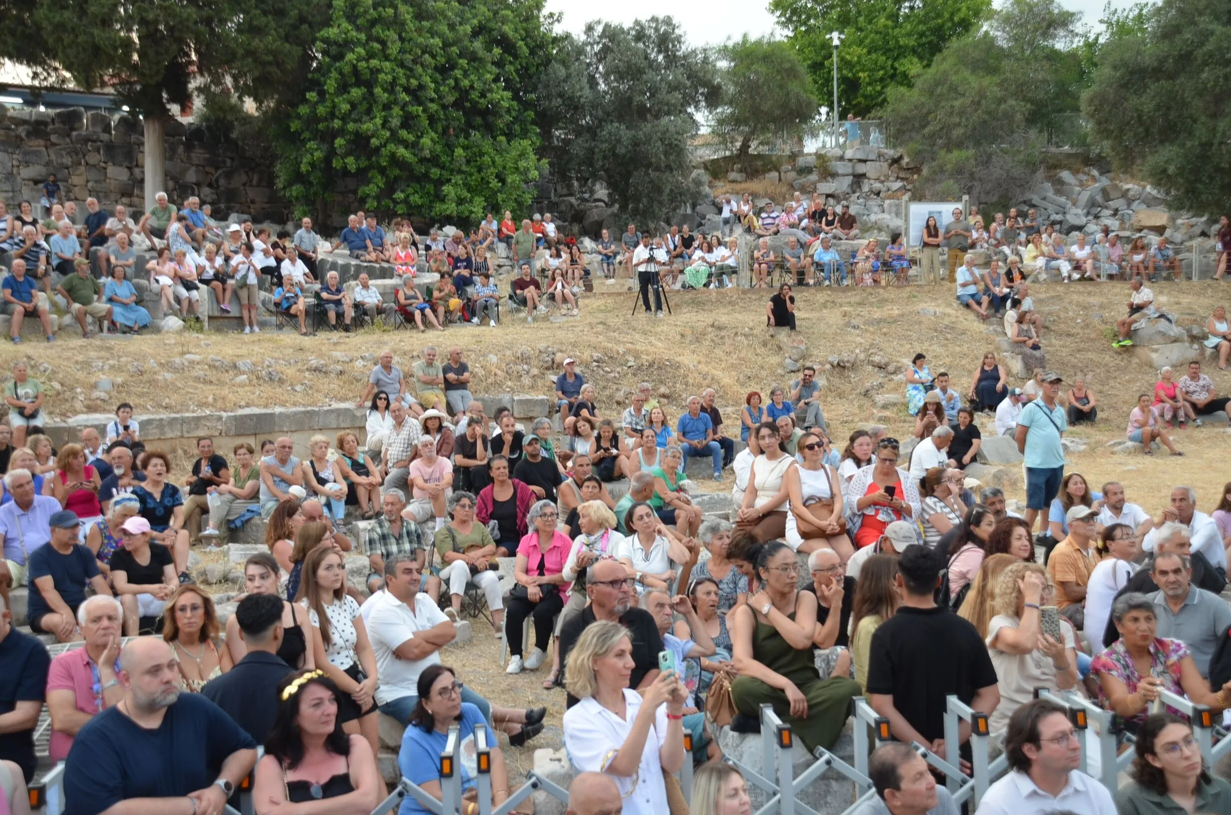 Didim'deki Apollon Tapınağında Edebiyat Zamanı (1)-1