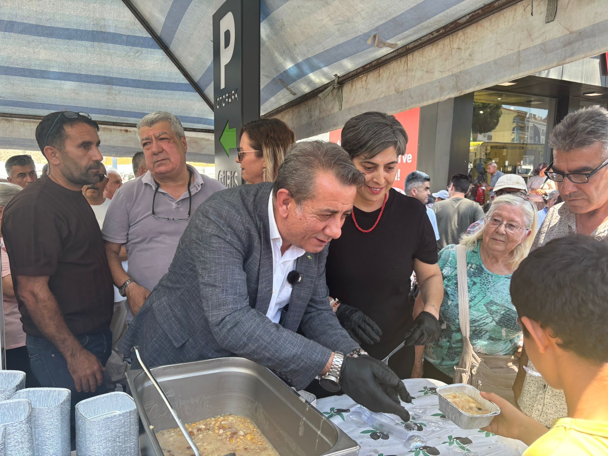 Efeler’de 'Muharrem Ayı'nın bereketi: "Aşure birlik beraberliğimizi simgeliyor"