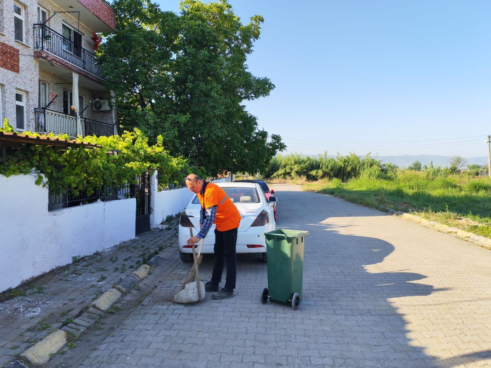 Efelerde Temizlik Seferberligi Gece Gunduz Suruyor 670427 F671A5