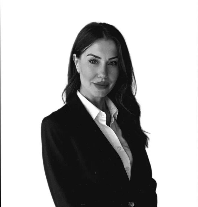 Gazeteci Yelis Ayaz’a tahliye kararı