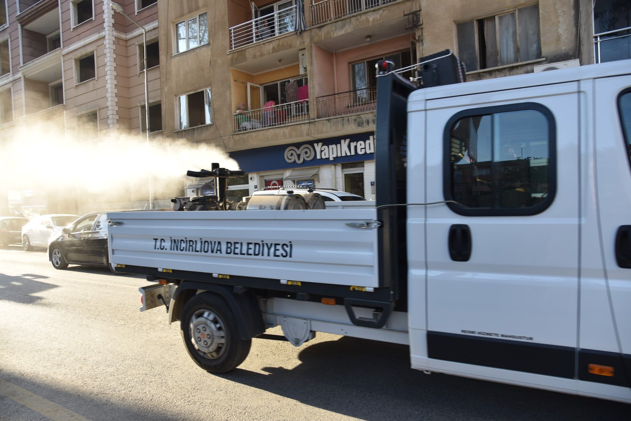 İncirliova’da Ilaçlama Çalışmalarına Ege Türküleri Eşlik Ediyor (4)