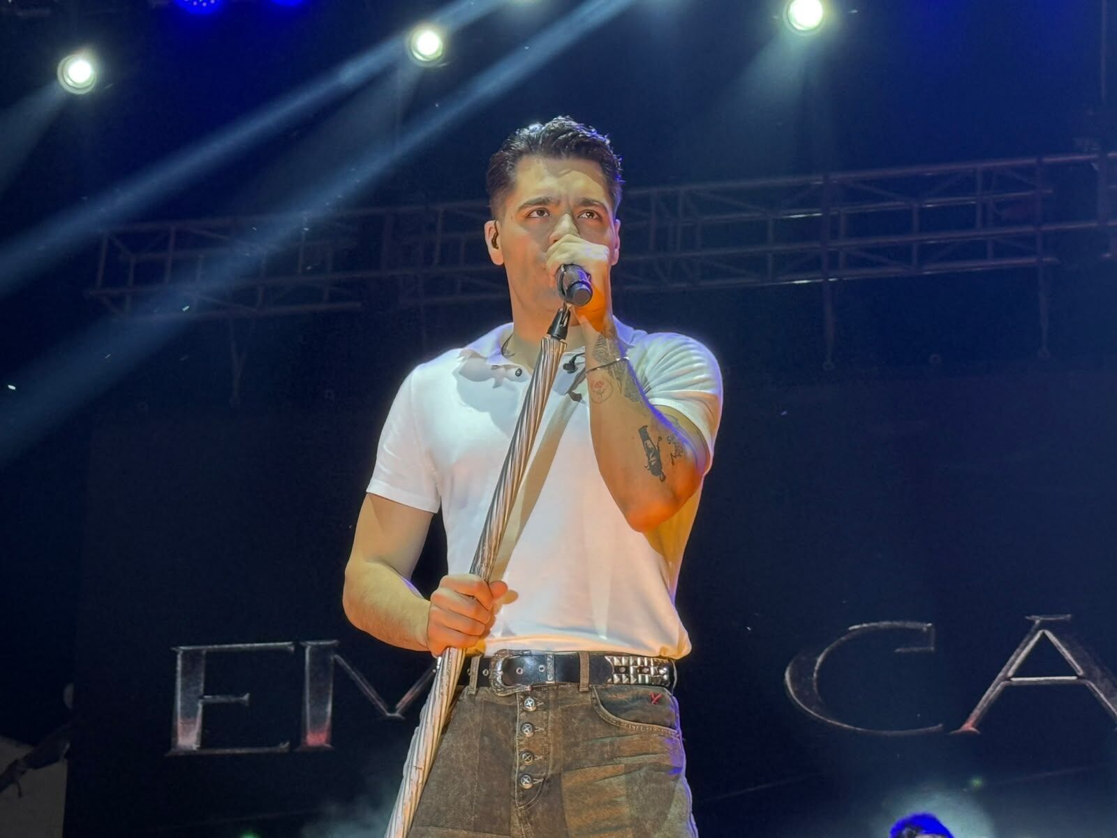Koçarlı'da Festival sona erdi! Ünlü sanatçı Emir Can İğrek sahne aldı