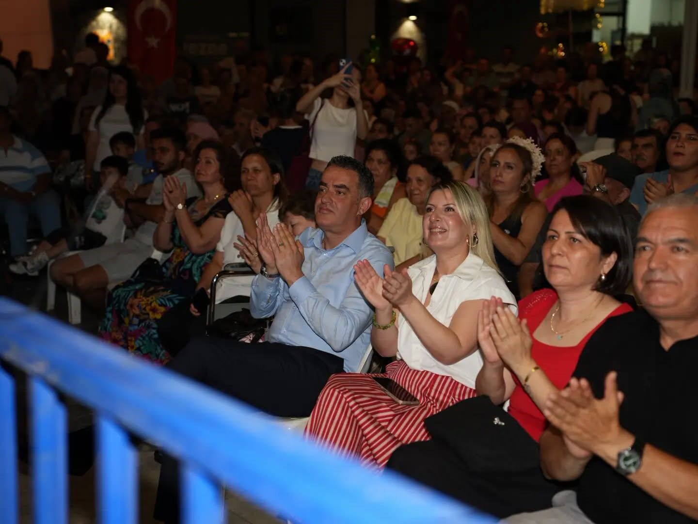 Koçarlı’daki Festivalde Müzik Ziyafeti Vatandaşlar Ayşe Dinçer Konseriyle Coştu (6)